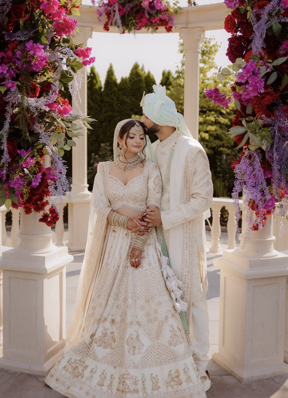 Ivory & Gold Ceremony